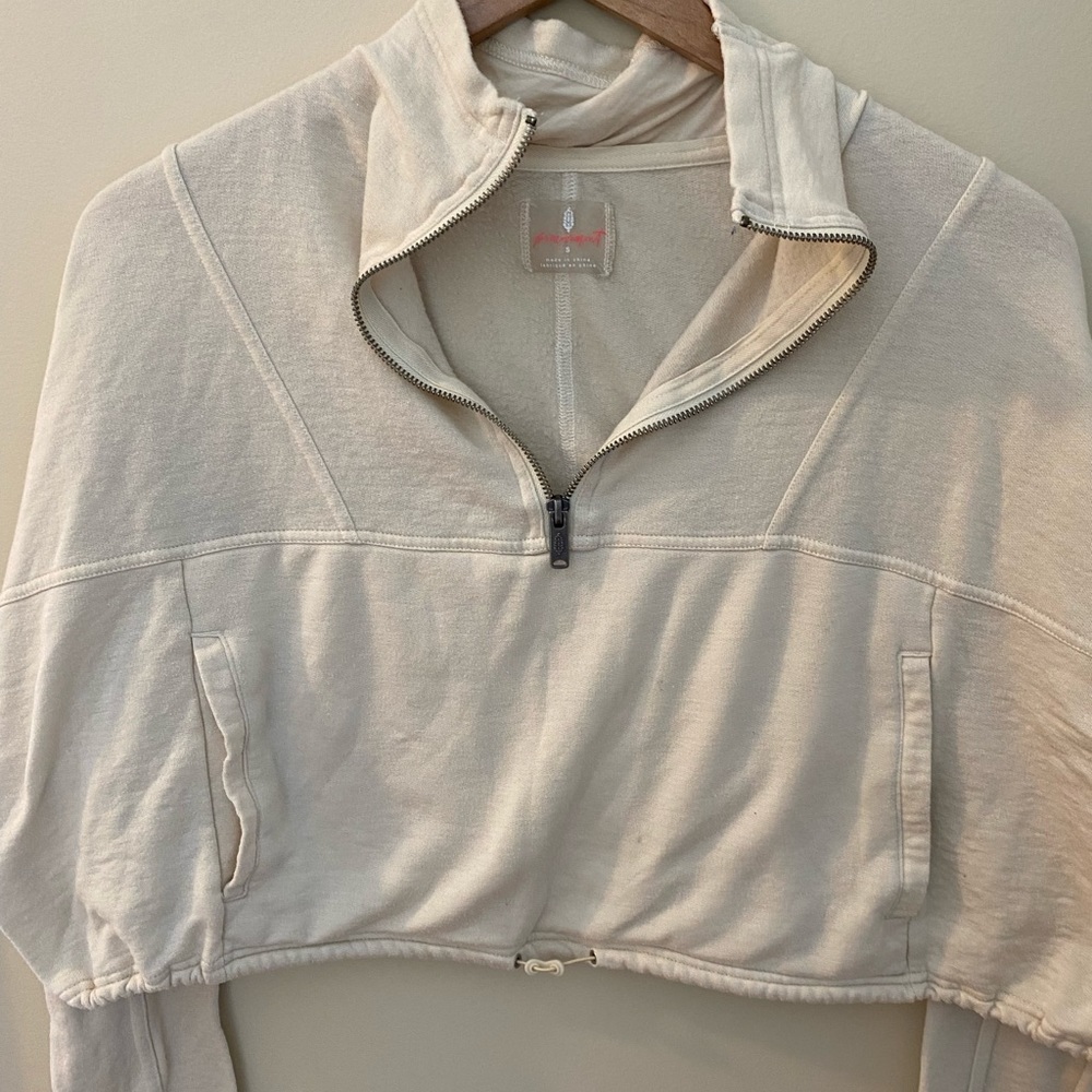 Free people cropped quarter zip hoodie
